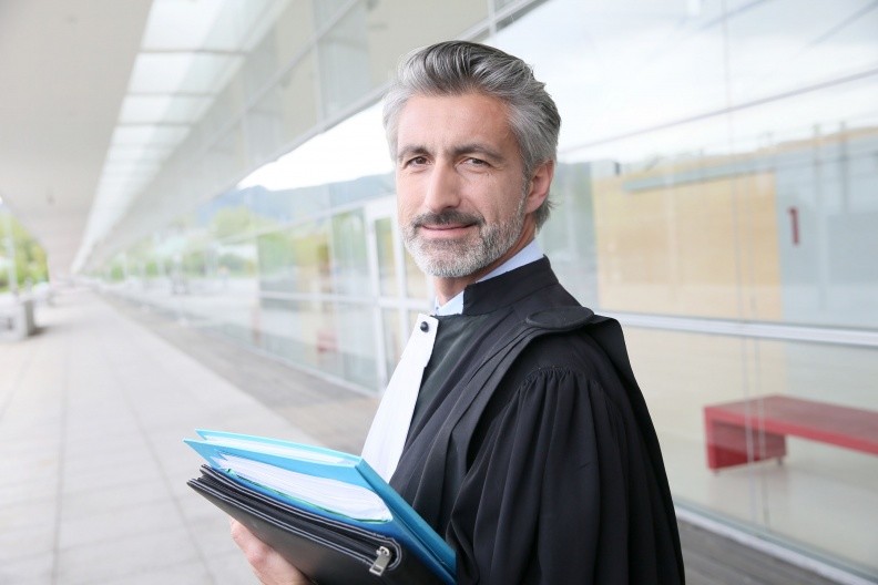 Contentieux administratif : effets de labrogation sur la procdure contentieuse en cours
